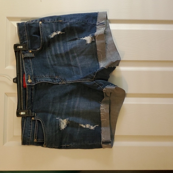 Jennifer Lopez Pants - Womens jlo distressed roll cuff shorts